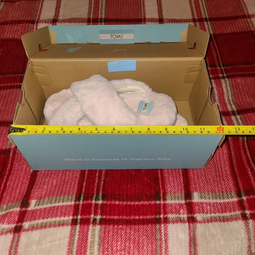 ==^Toms "Susie" Pink Faux Fur - Picture 9 of 14